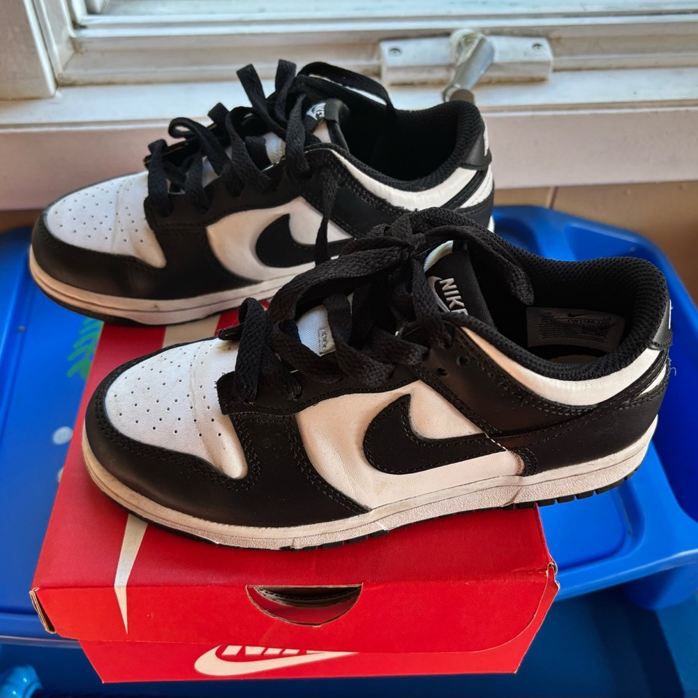 Nike Kids Black and White Low-Top Sneakers